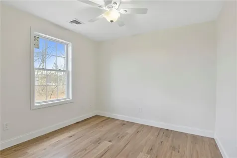 24 Blackburn Street Warwick RI 02886