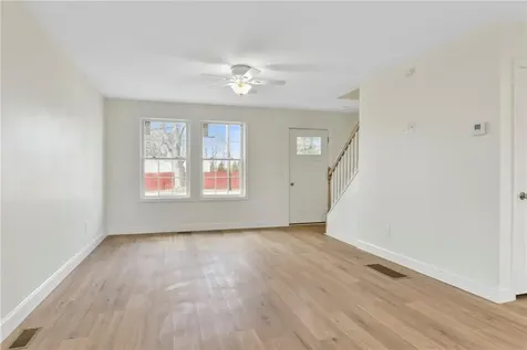 24 Blackburn Street Warwick RI 02886