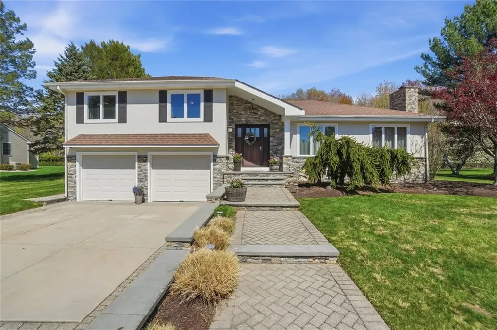 122 Mystery Farms Drive Cranston RI 02921