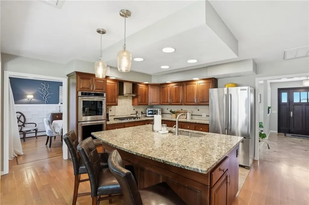 122 Mystery Farms Drive Cranston RI 02921