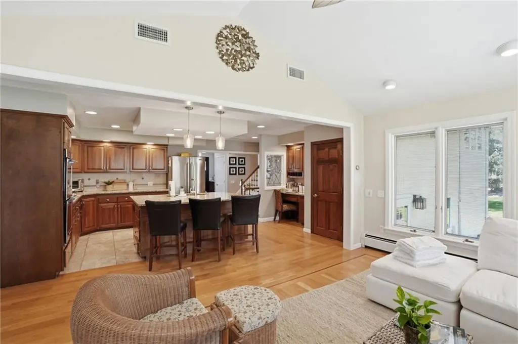 122 Mystery Farms Drive Cranston RI 02921