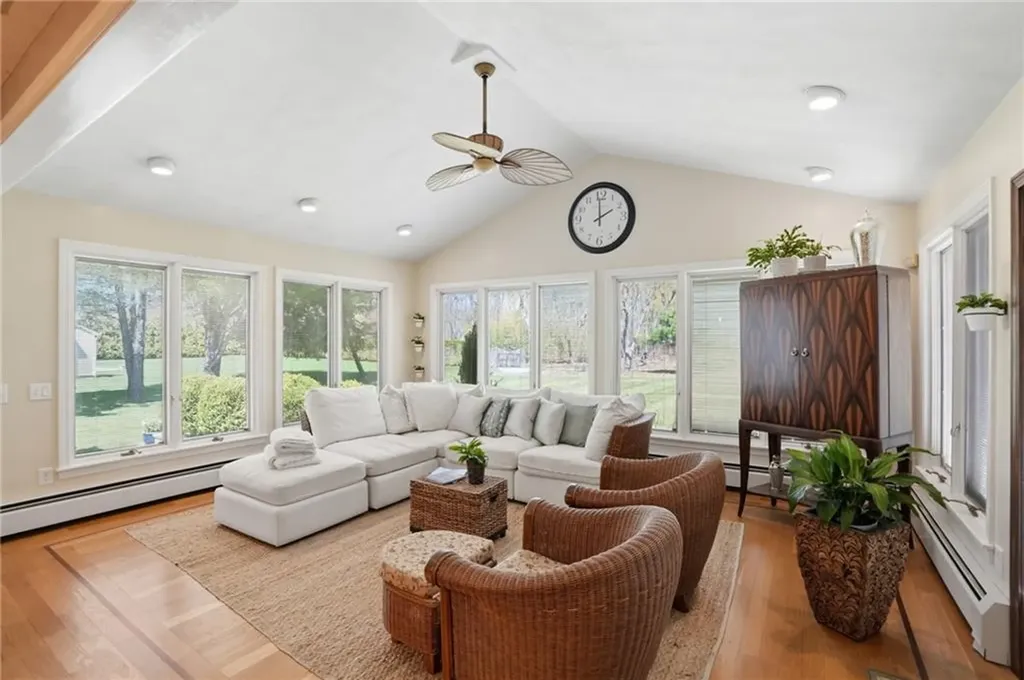 122 Mystery Farms Drive Cranston RI 02921