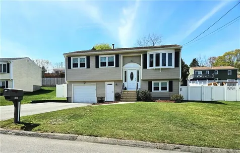 131 Jambray Avenue Warwick RI 02886