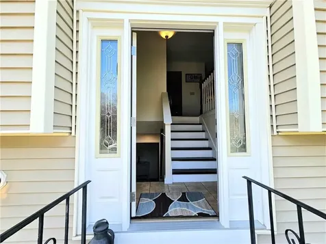 131 Jambray Avenue Warwick RI 02886