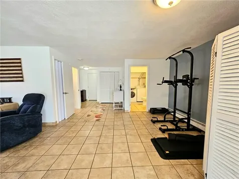 131 Jambray Avenue Warwick RI 02886
