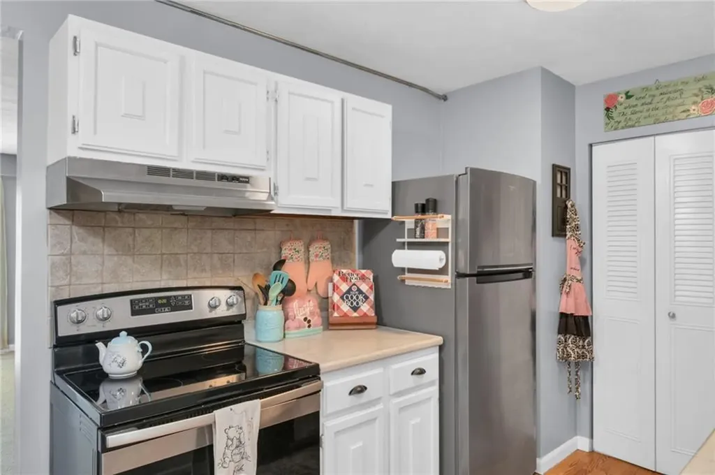 1560 Douglas Avenue North Providence RI 02904