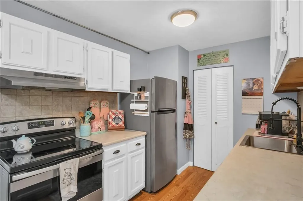 1560 Douglas Avenue North Providence RI 02904
