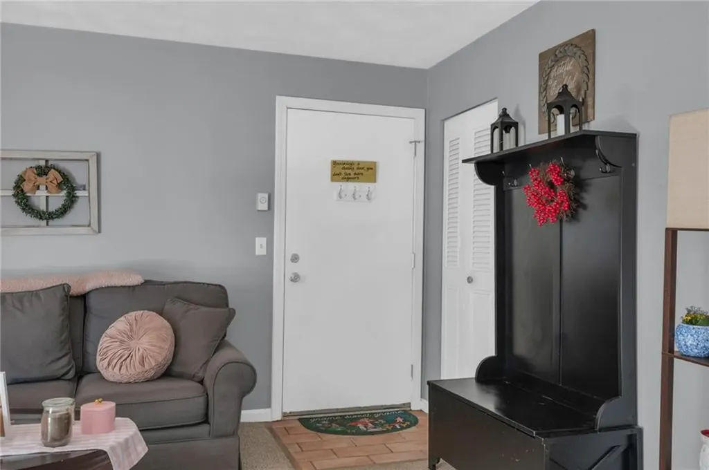 1560 Douglas Avenue North Providence RI 02904