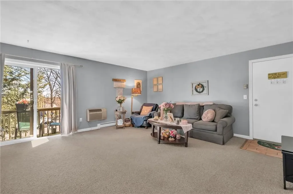 1560 Douglas Avenue North Providence RI 02904