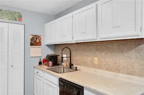 1560 Douglas Avenue North Providence RI 02904
