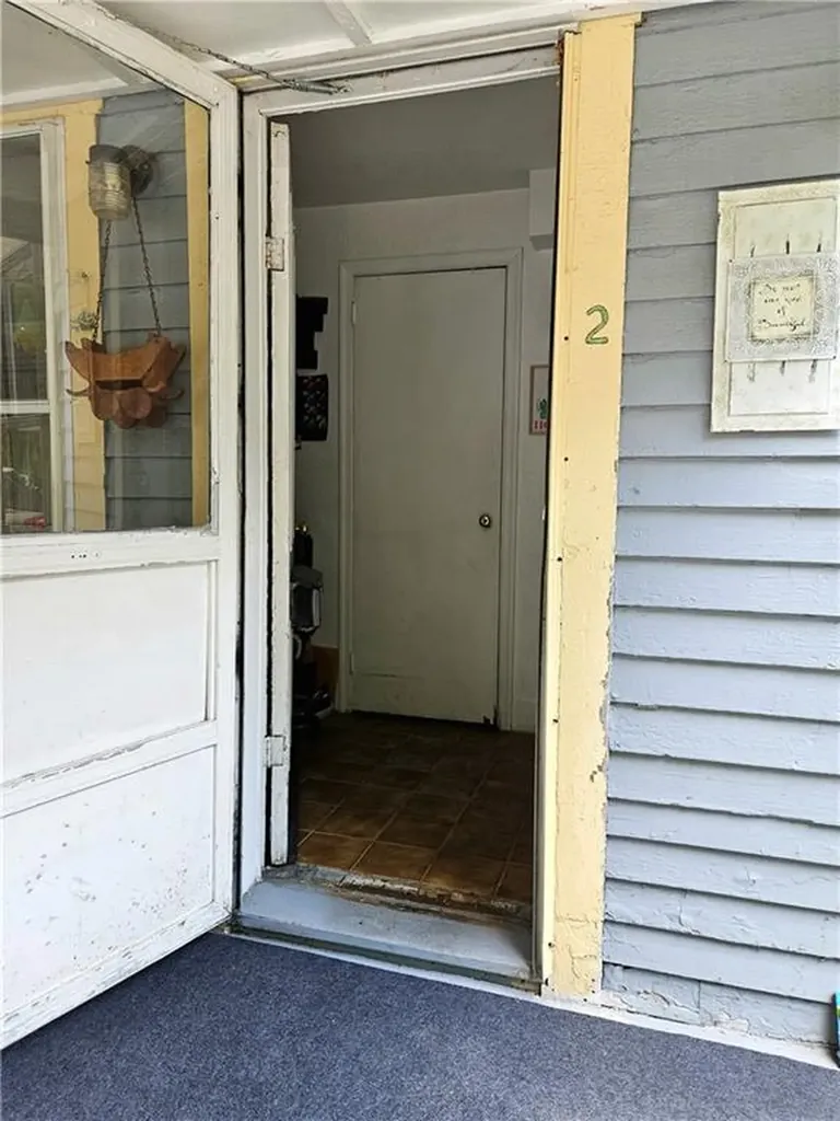 1 Side Hill Street Hopkinton RI 02832