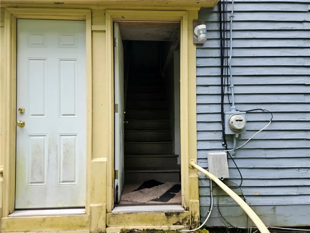 1 Side Hill Street Hopkinton RI 02832