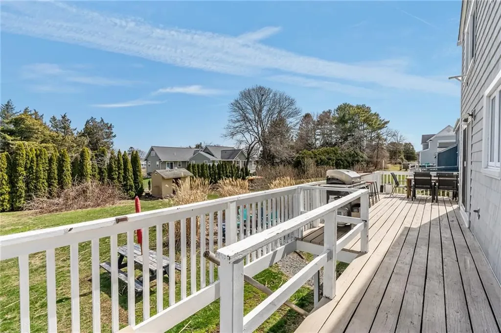 17 Clifford Drive Westerly RI 02891