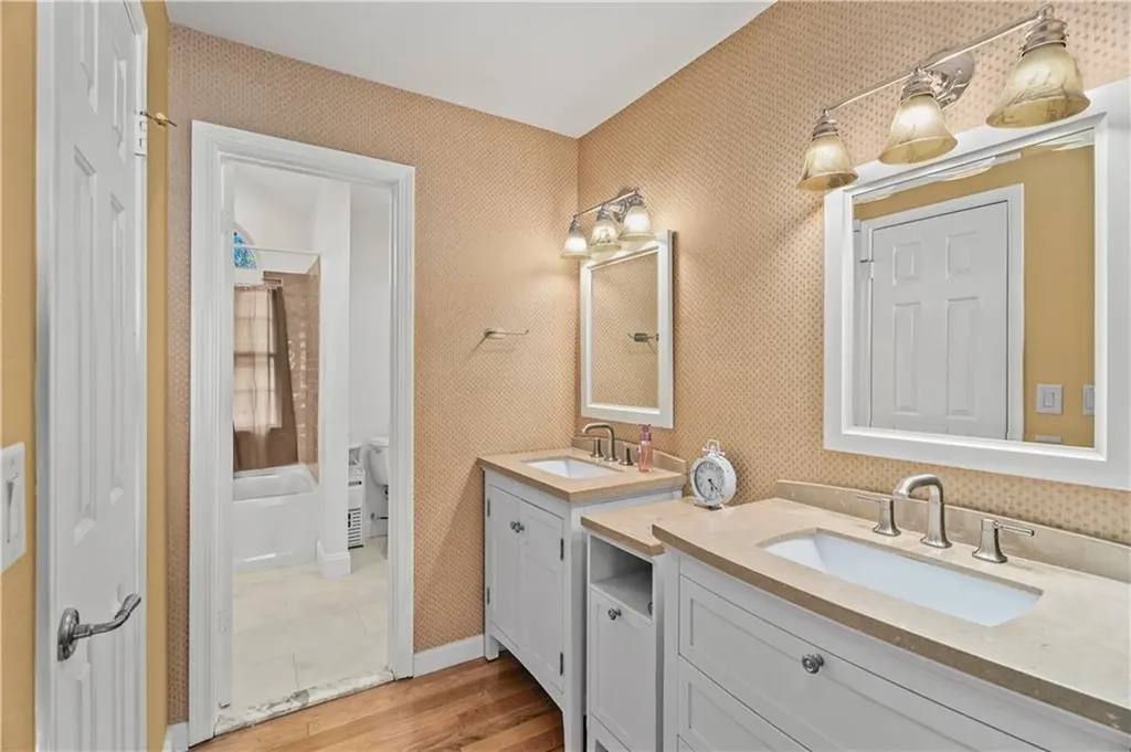 626 Smithfield Road North Providence RI 02904
