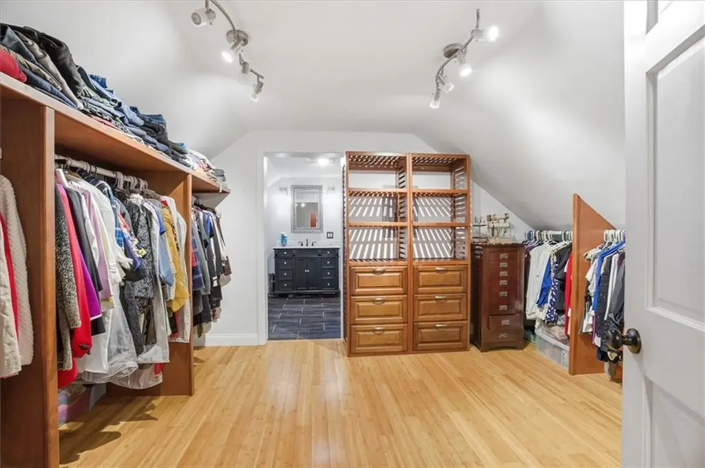 170 Jastram Street Providence RI 02908