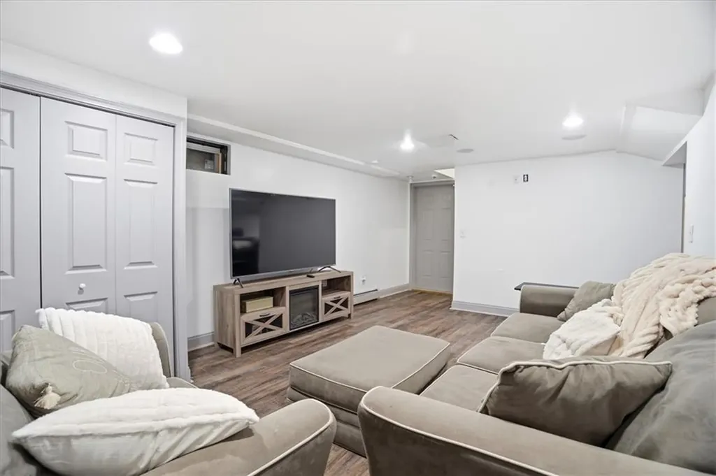 170 Jastram Street Providence RI 02908