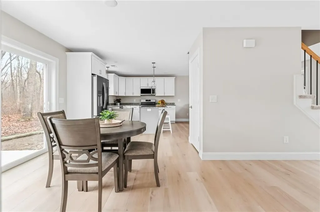 76 Medford Street Warwick RI 02889