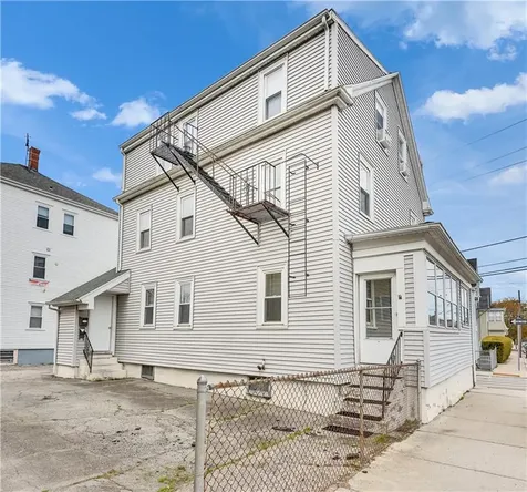 221 State Street Bristol RI 02809