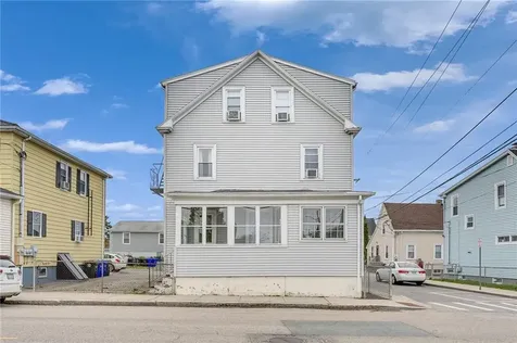 221 State Street Bristol RI 02809