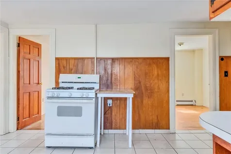 221 State Street Bristol RI 02809