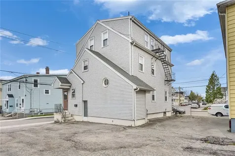 221 State Street Bristol RI 02809