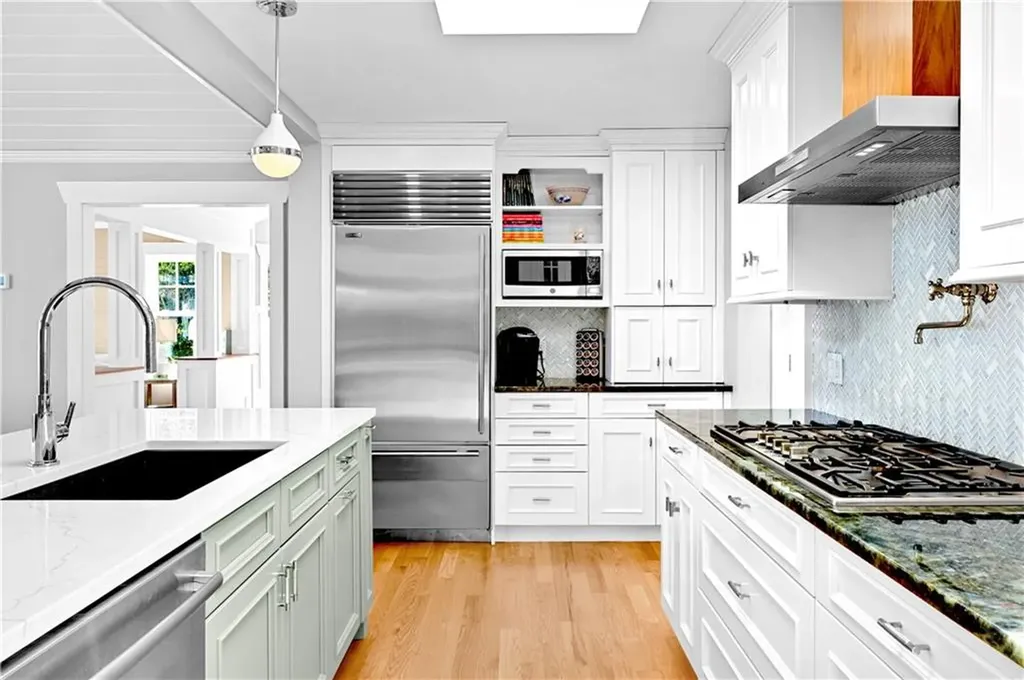 115 Beavertail Road Jamestown RI 02835