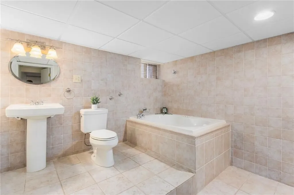 495 Gaskill Street Woonsocket RI 02895