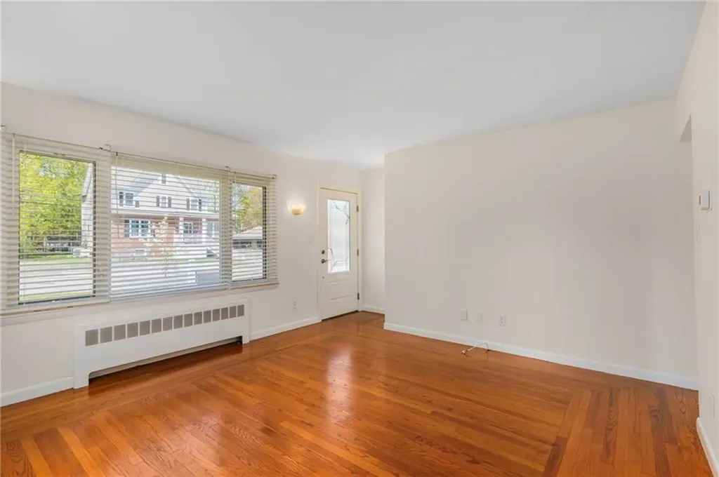 495 Gaskill Street Woonsocket RI 02895