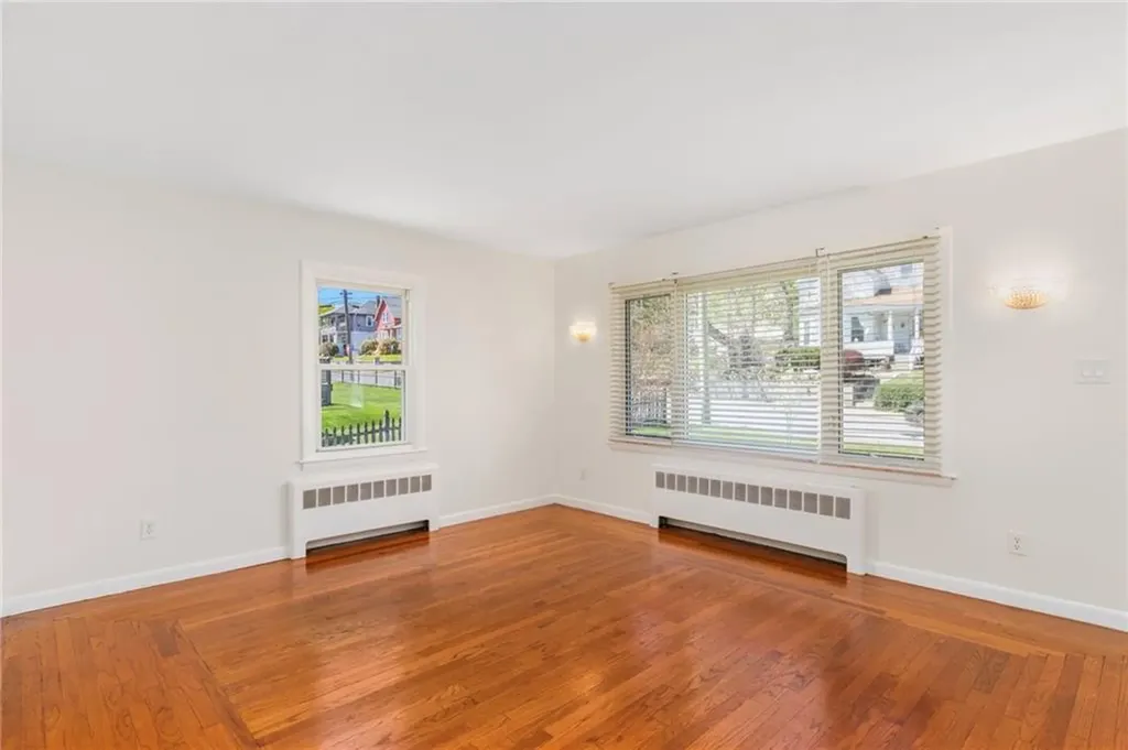 495 Gaskill Street Woonsocket RI 02895