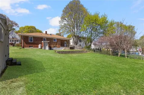 495 Gaskill Street Woonsocket RI 02895