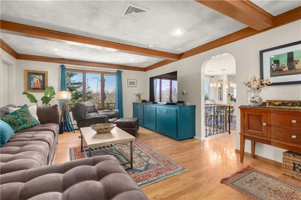 52 Woodhaven Boulevard North Providence RI 02911