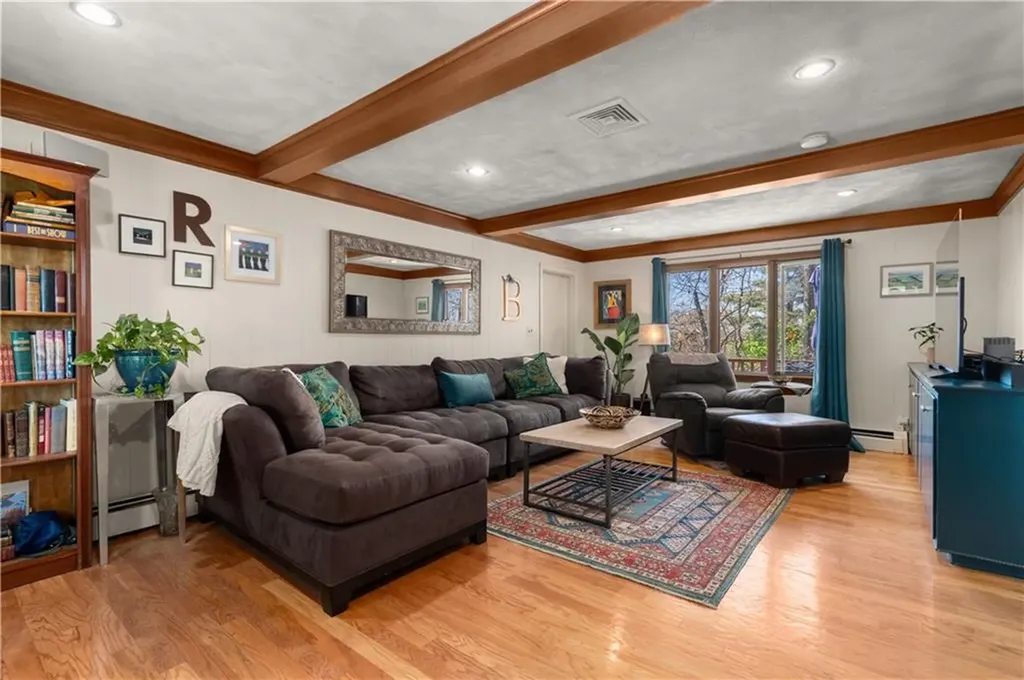 52 Woodhaven Boulevard North Providence RI 02911