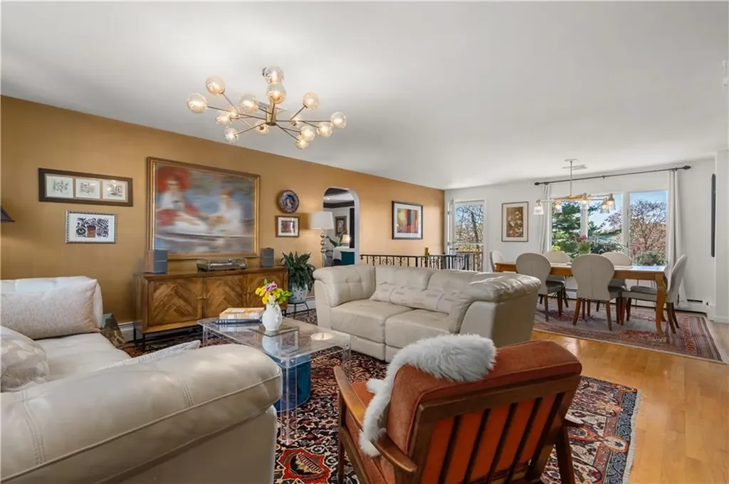 52 Woodhaven Boulevard North Providence RI 02911