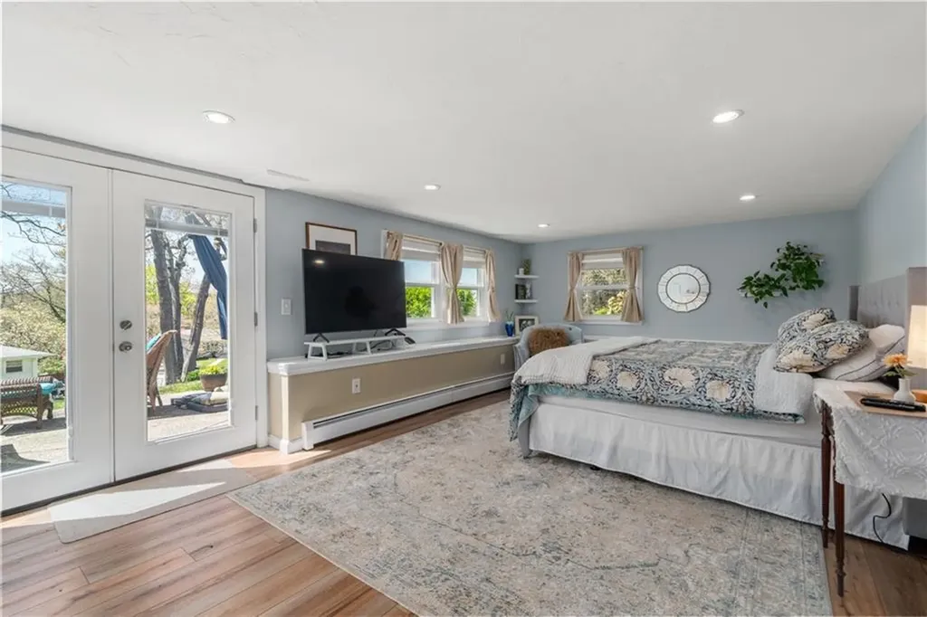 52 Woodhaven Boulevard North Providence RI 02911