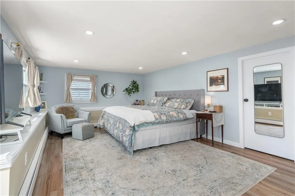 52 Woodhaven Boulevard North Providence RI 02911