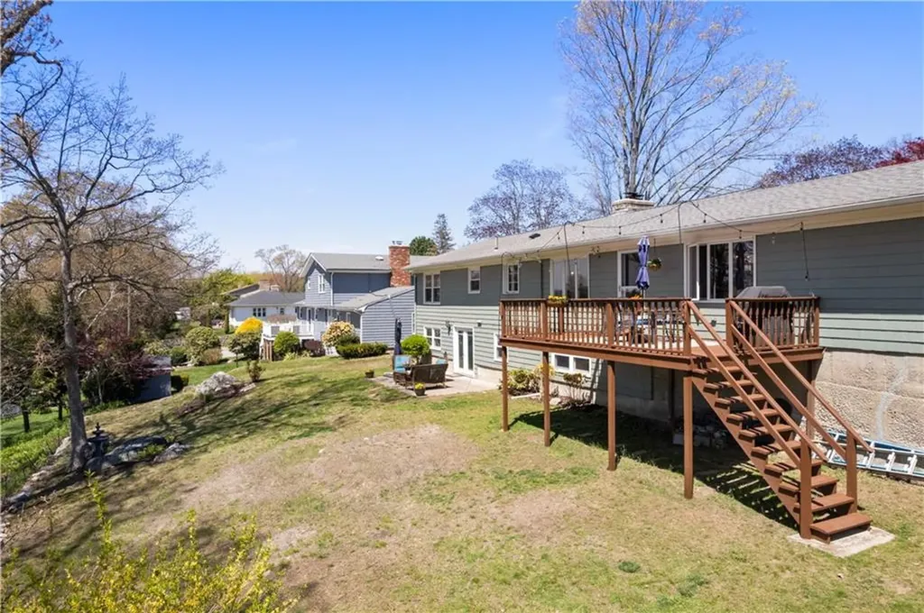 52 Woodhaven Boulevard North Providence RI 02911