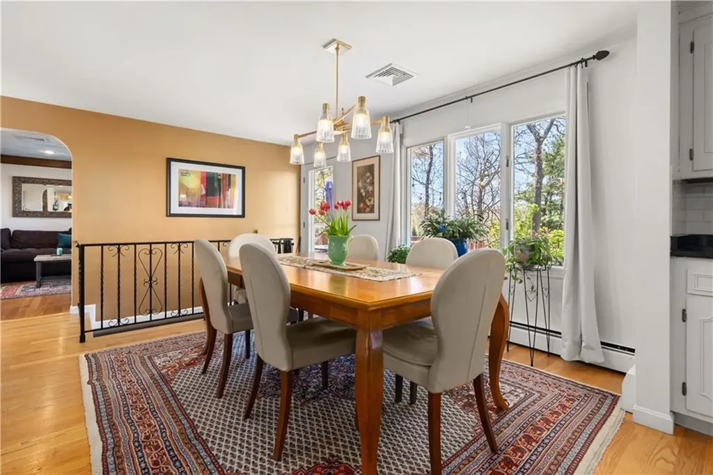 52 Woodhaven Boulevard North Providence RI 02911
