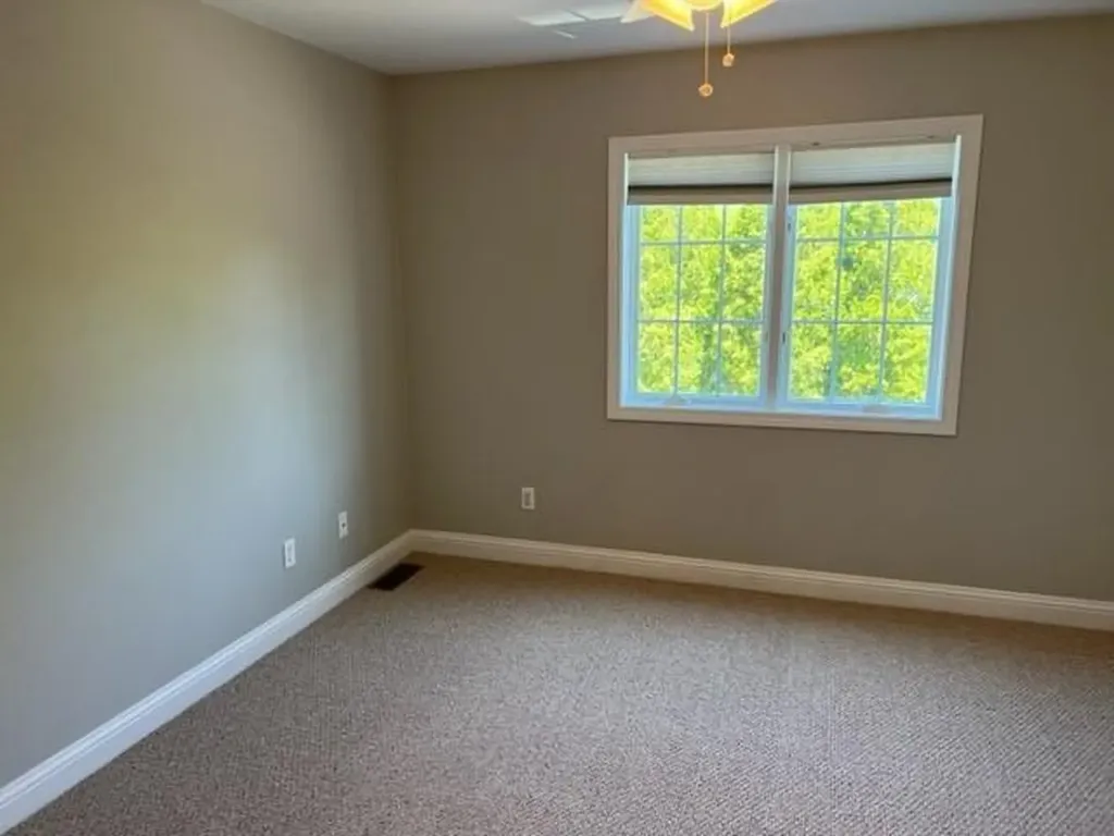 677 Metacom Avenue Bristol RI 02809