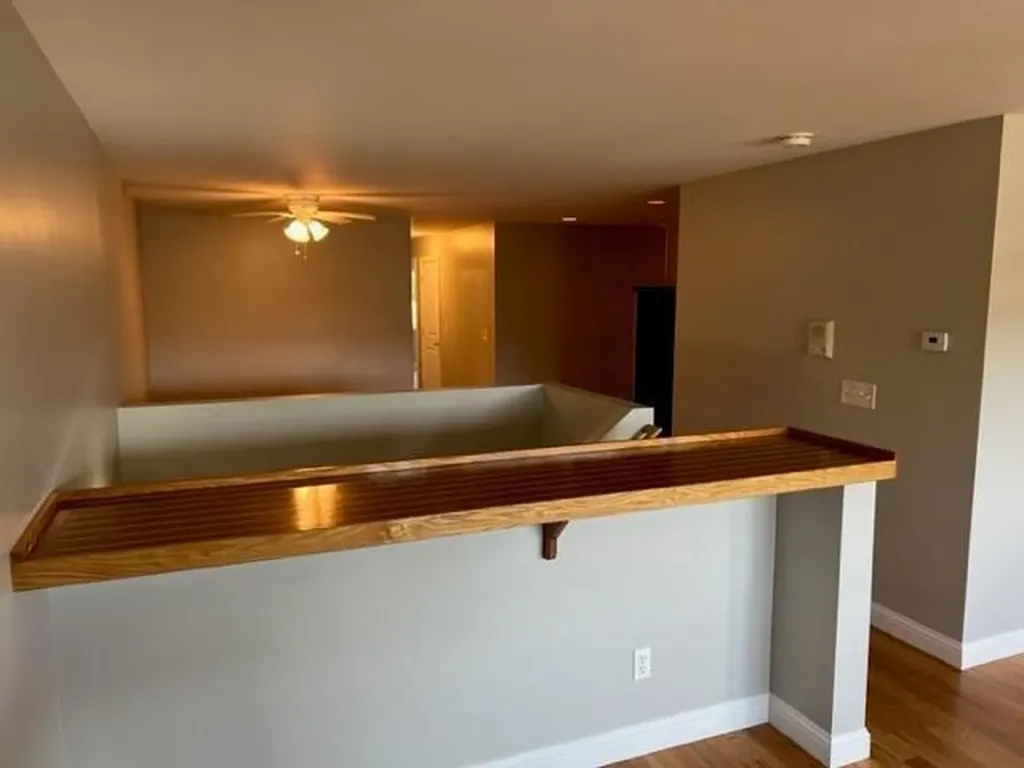 677 Metacom Avenue Bristol RI 02809