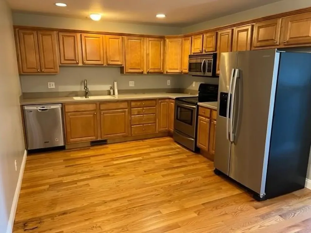 677 Metacom Avenue Bristol RI 02809