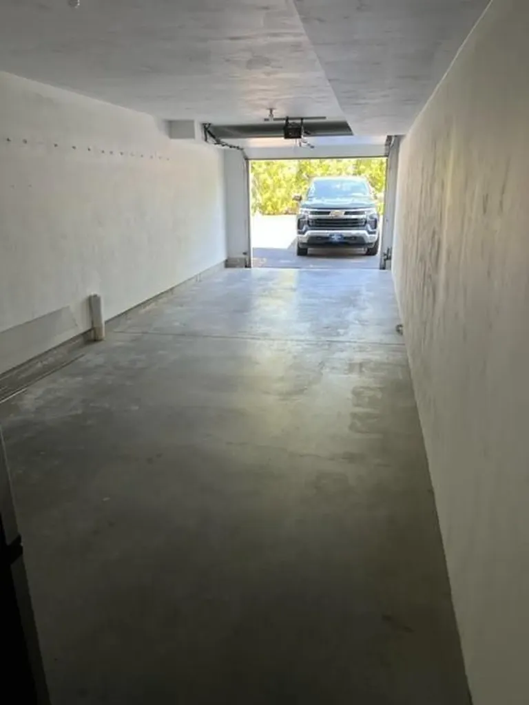 677 Metacom Avenue Bristol RI 02809