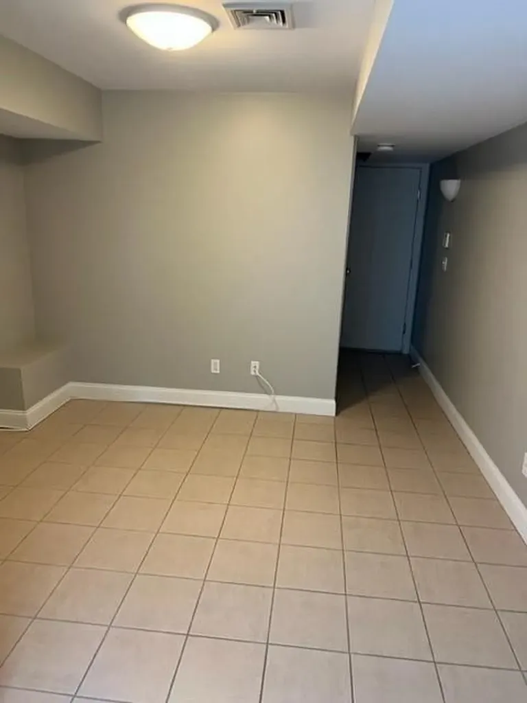 677 Metacom Avenue Bristol RI 02809