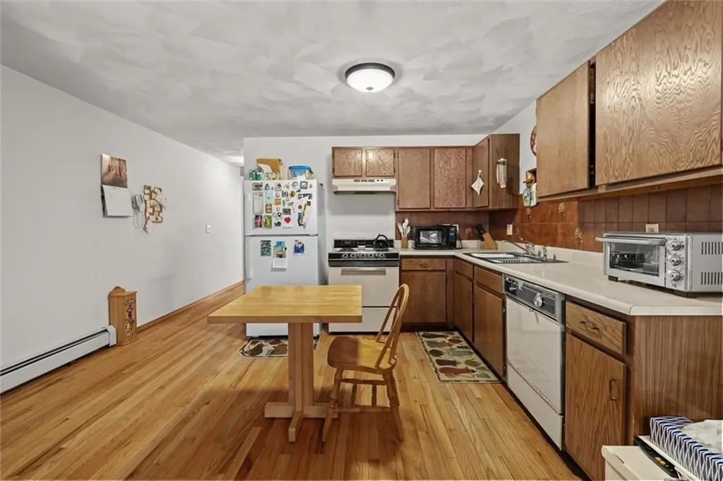 569 Smithfield Road North Providence RI 02904