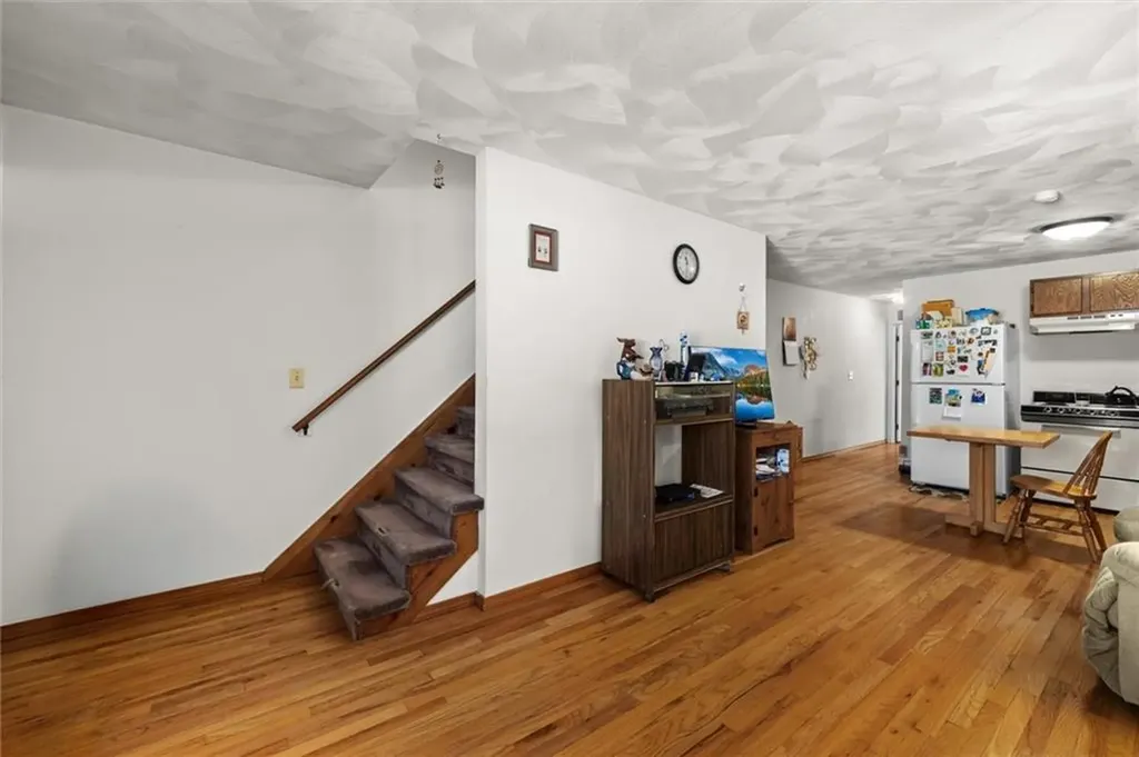 569 Smithfield Road North Providence RI 02904