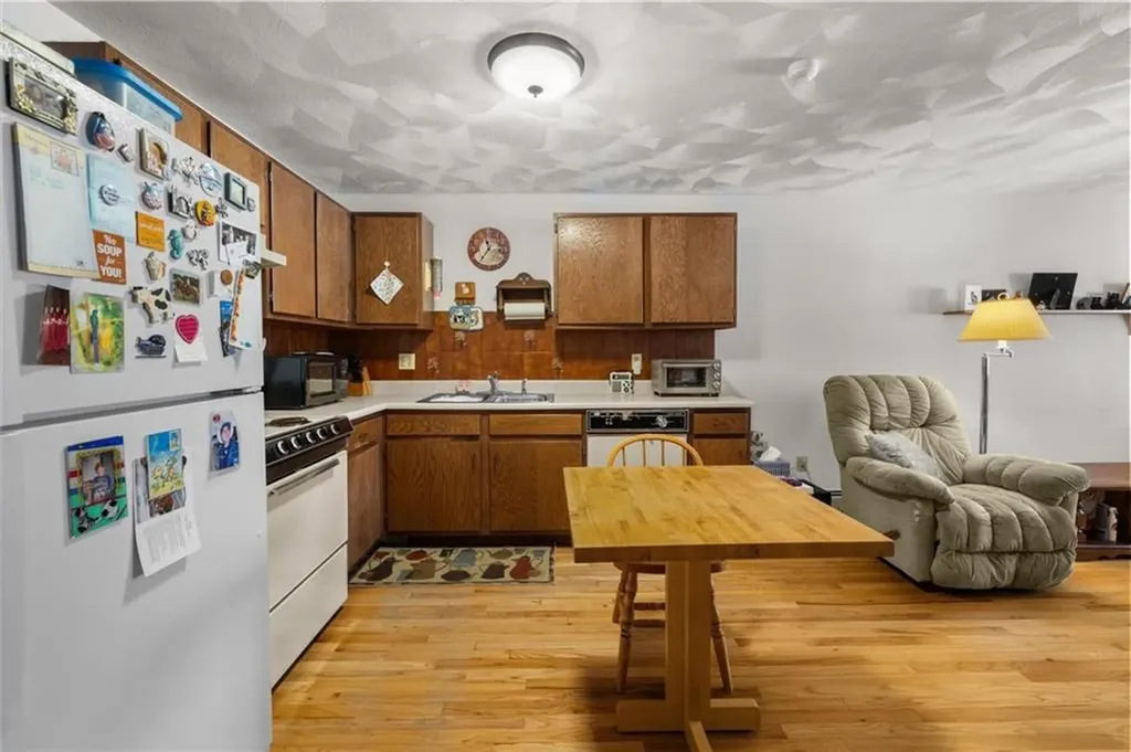 569 Smithfield Road North Providence RI 02904