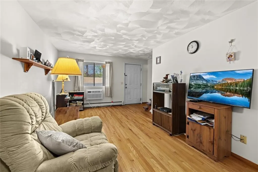 569 Smithfield Road North Providence RI 02904
