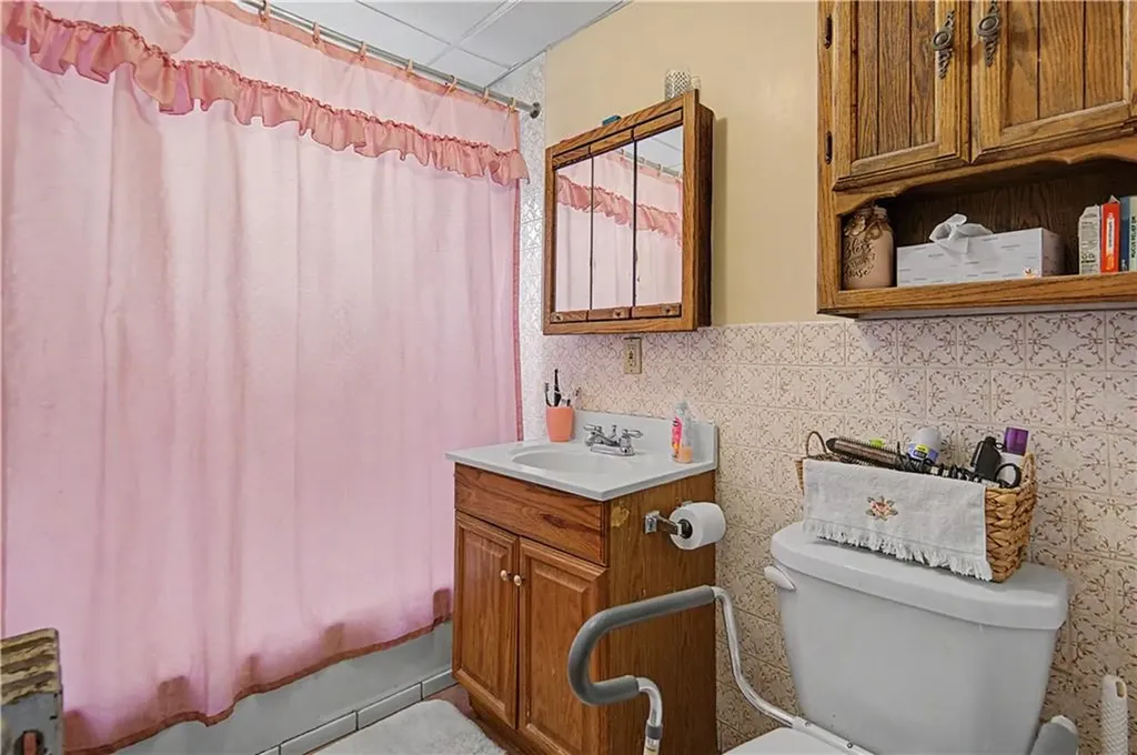 132 134 Washington Avenue Providence RI 02905