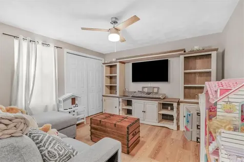 17 Pine Avenue Coventry RI 02816