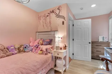 17 Pine Avenue Coventry RI 02816