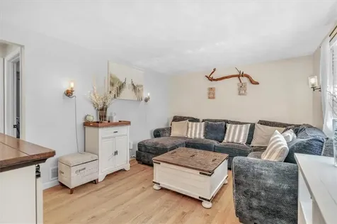 17 Pine Avenue Coventry RI 02816